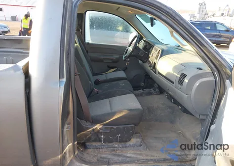 2009 Chevrolet Silverado 1500 Work Truck z USA, uszkodzony, nr VIN 1GCEK14X09Z237707